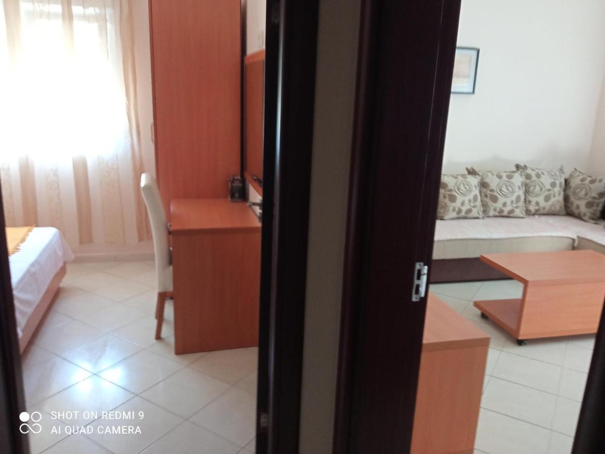 Apartmani Lux Sea Utjeha Εξωτερικό φωτογραφία