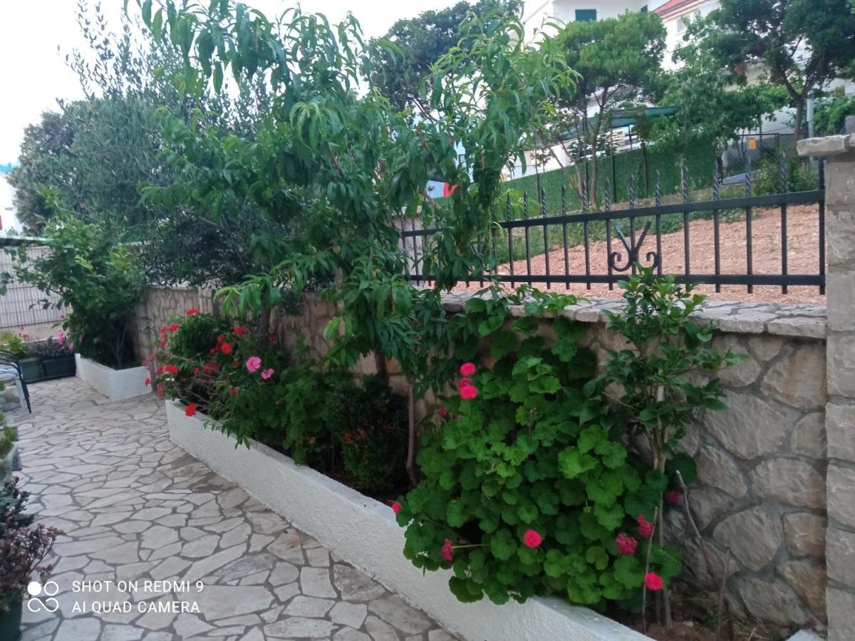 Apartmani Lux Sea Utjeha Εξωτερικό φωτογραφία