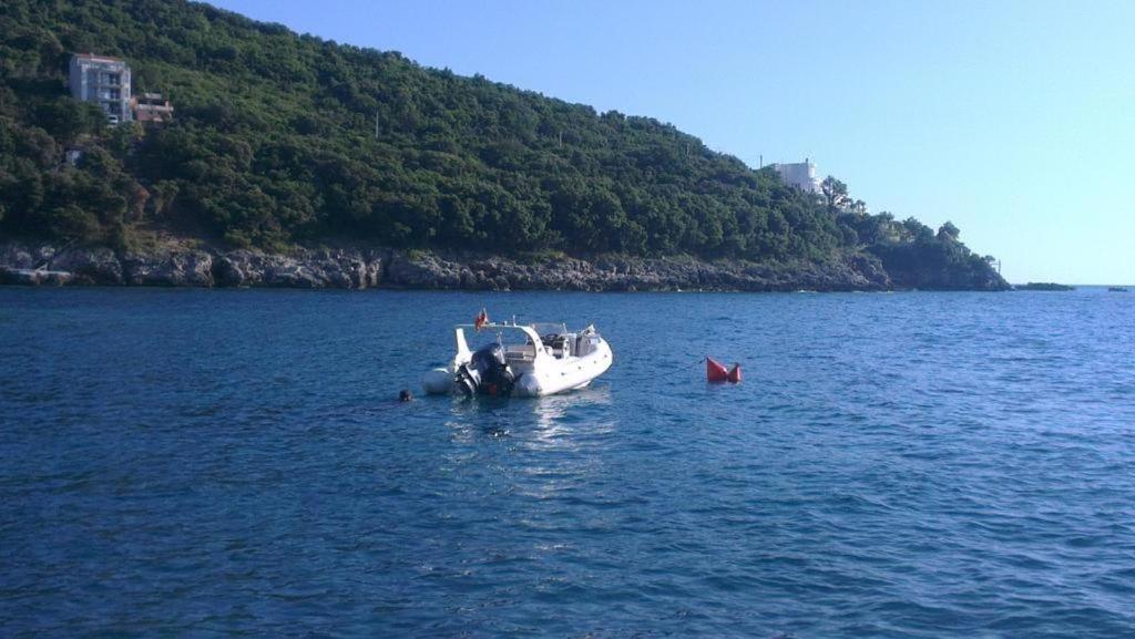 Apartmani Lux Sea Utjeha Εξωτερικό φωτογραφία