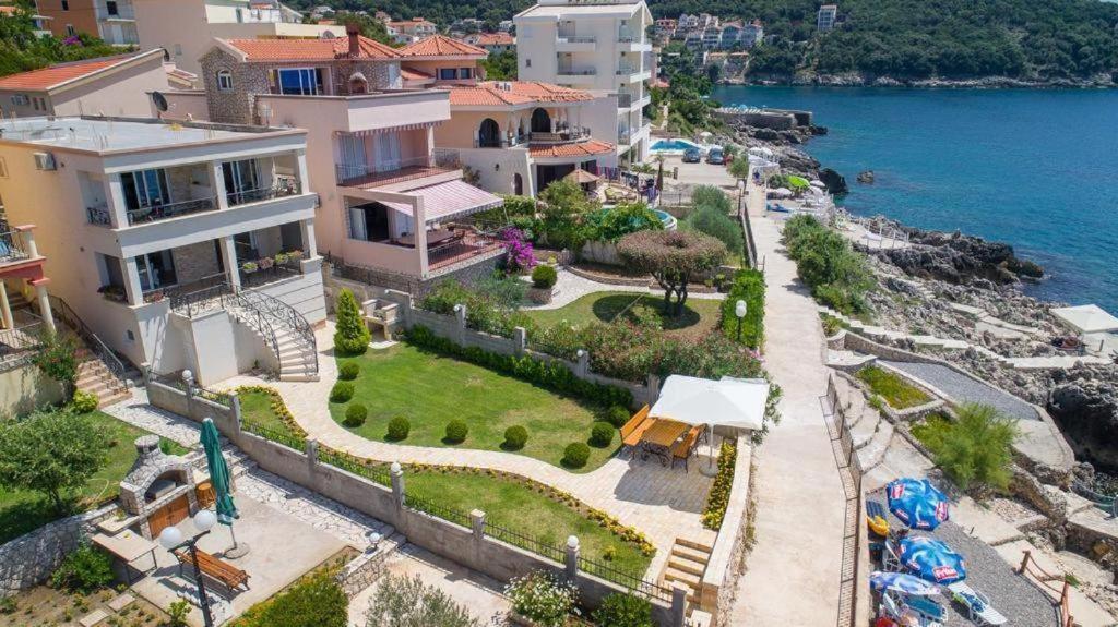 Apartmani Lux Sea Utjeha Εξωτερικό φωτογραφία
