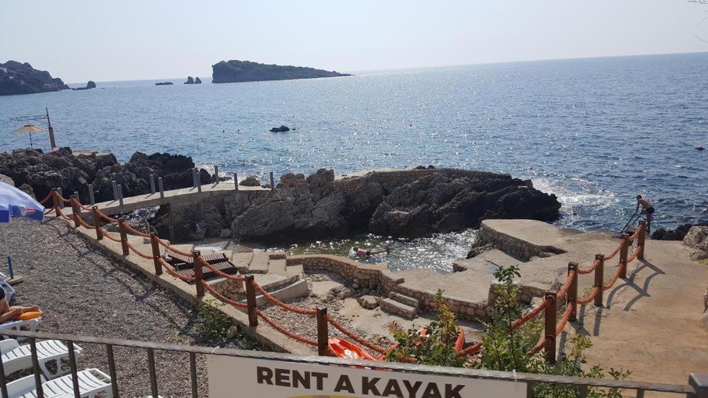 Apartmani Lux Sea Utjeha Εξωτερικό φωτογραφία